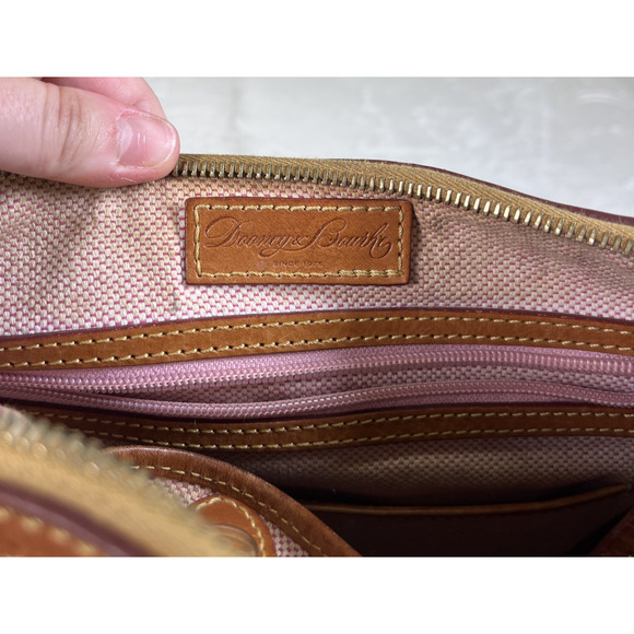 Dooney Bourke Tan Pebbled Leather Drawstring Pocket Lock Bucket Shoulder Bag FS - Picture 14 of 16